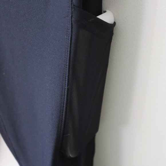 Mondetta black athletic leggings with mesh cutouts - Picture 3 of 4